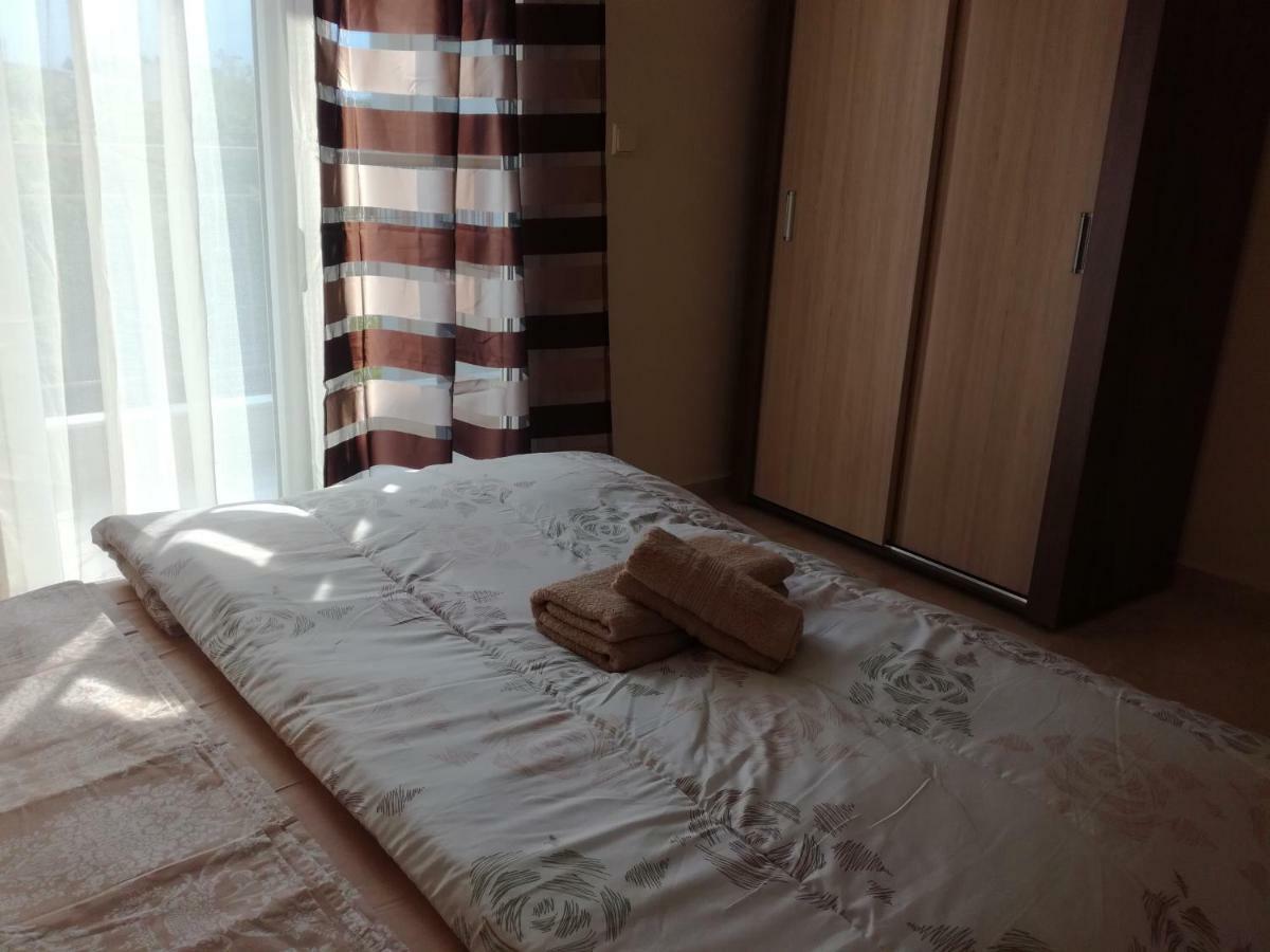 Jordan'S 3Rd Appartment At 尼亚米卡尼奥纳 外观 照片
